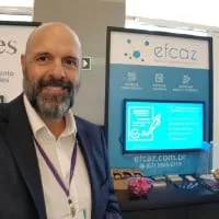 Paulo Sorato CEO da AZ Tecnologia em retrato de visibilidade gestão financeira