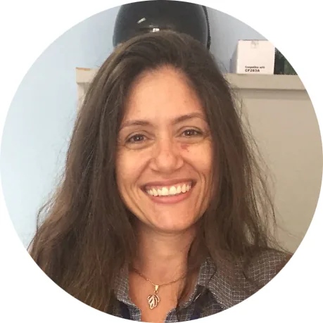 Retrato profissional circular de mulher sorridente do Incar