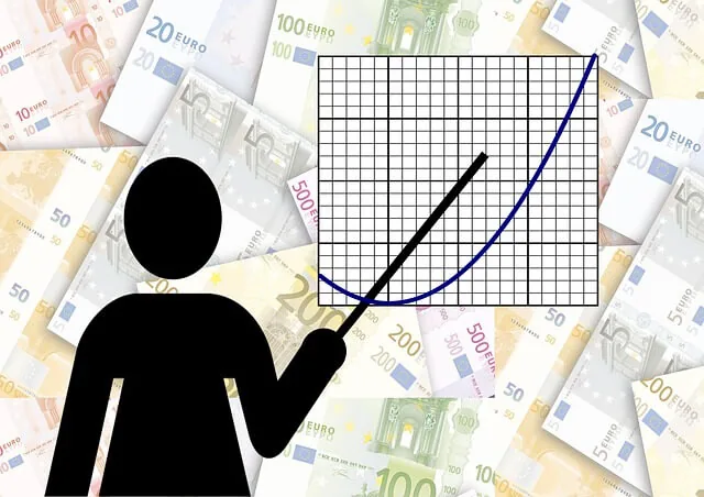 Fileira silhuetas profissionais negócios com globo terrestre azul ao fundo abrir capital IPO