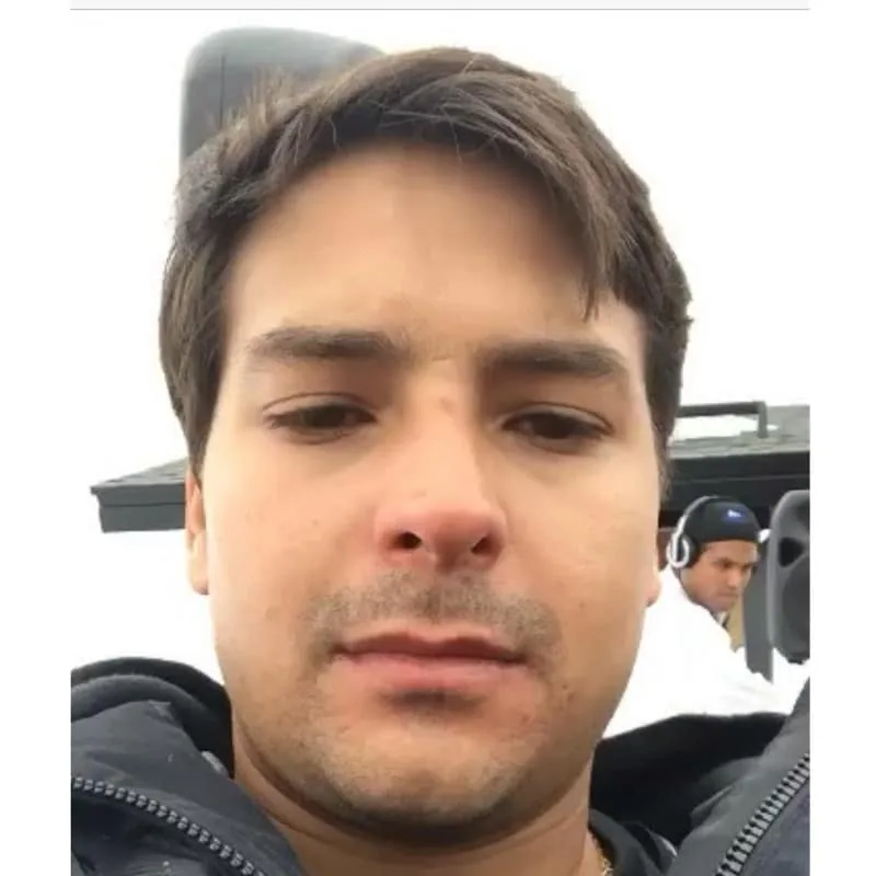 Retrato profissional executivo homem caso de sucesso Maxxcard BPO