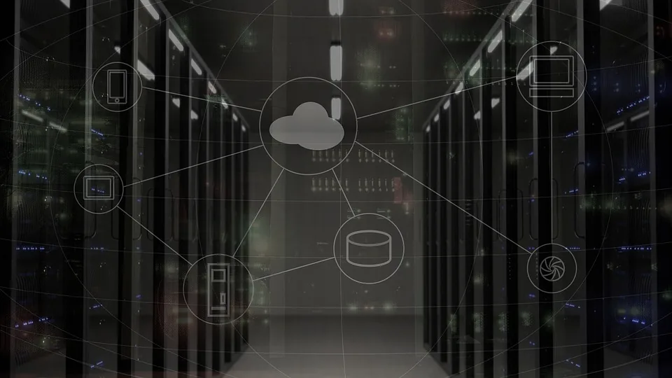 Servidor com infraestrutura TI moderna representando transformação digital finanças