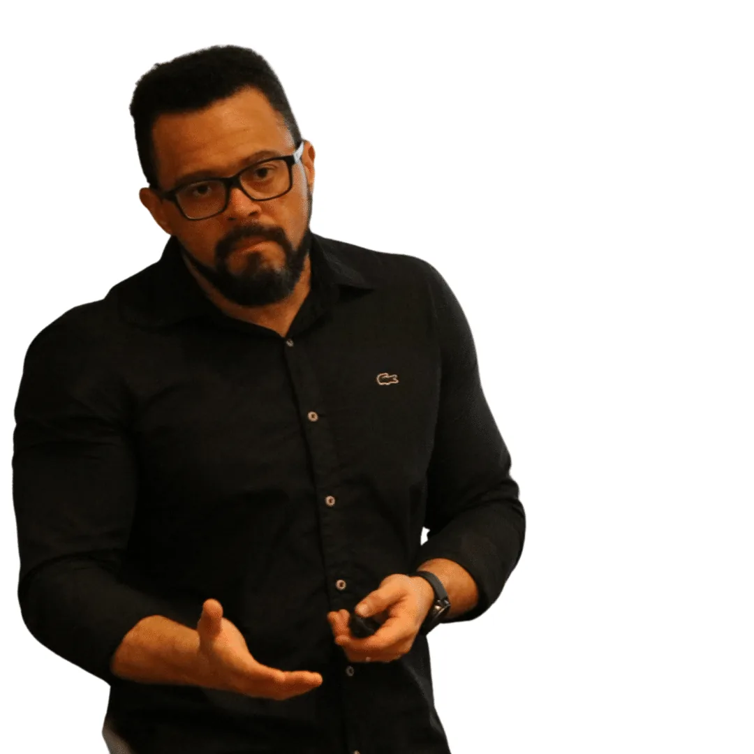 Depoimento vídeo sobre vieses cognitivos tomada de decisão empresarial